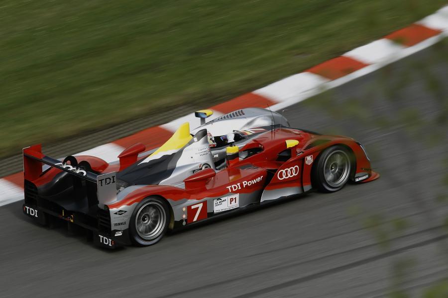  Audi R15 TDI Plus 2010 года  (фото 26 из 40)